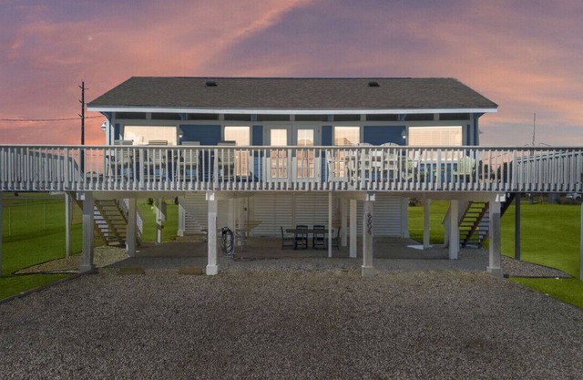 Beach Cottage with Big Yard & Ocean Views