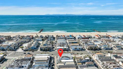 Beach Escape with Patio! 2 Min Walk to Sand & Surf