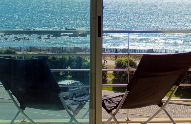Apartamento en 1ª linea con estupendas vistas al mar, 10 min. de Porto