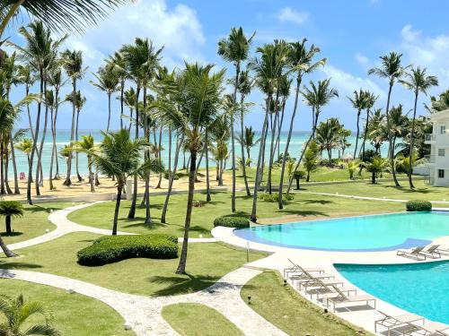 Beach Front Apartments by Playa Palmera
