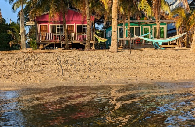 Cobia Beach Cottage. Frente a la playa del Caribe