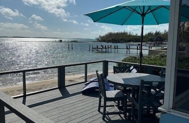 Beach front- Ideal Quest Exuma, Hideaways at Palm Bay
