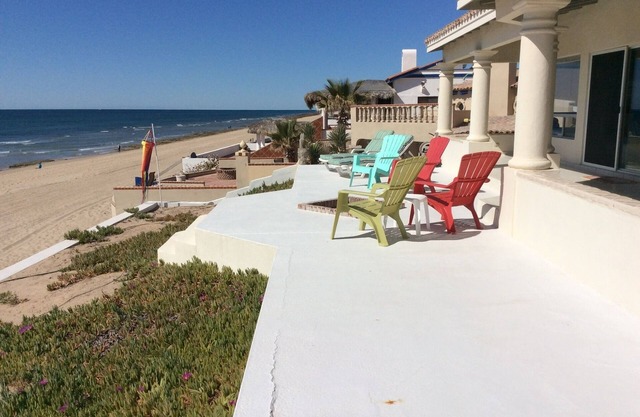 Frente a la playa en Rocky Point
