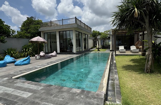 Beach front nakula villa luxury 3 bedroom with private swimming pool & breakfast