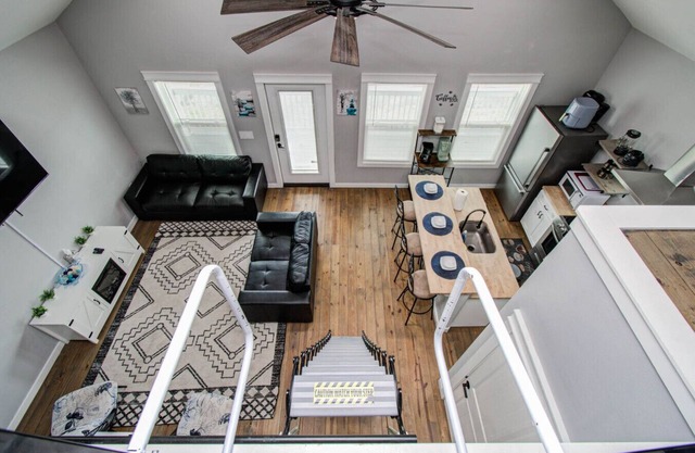 Beach Getaway w/ 2 King Suites & 2 Min from Beach!