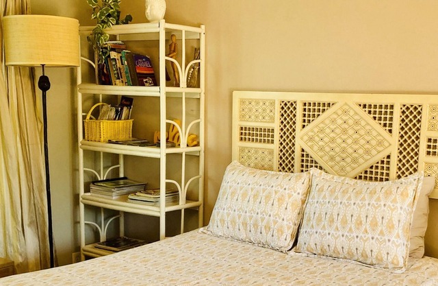 Sunny Mid-Century estudio privado