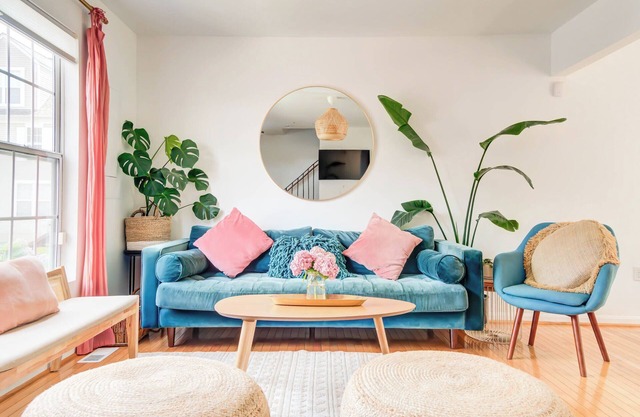 Beach Home with King Bed and Beach Passes in a Cute Town