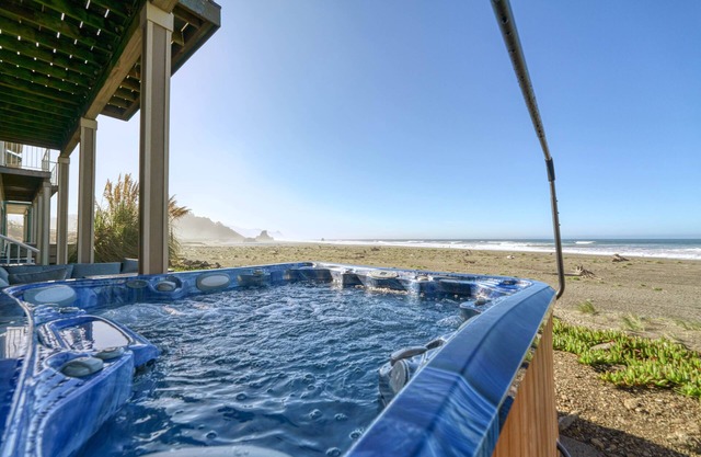 Beach House 101 | Oceanfront Beach House W/ Spa and Arcade