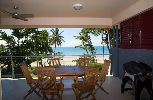 Beach House Apartment No 5 - Beach, Village Shops
