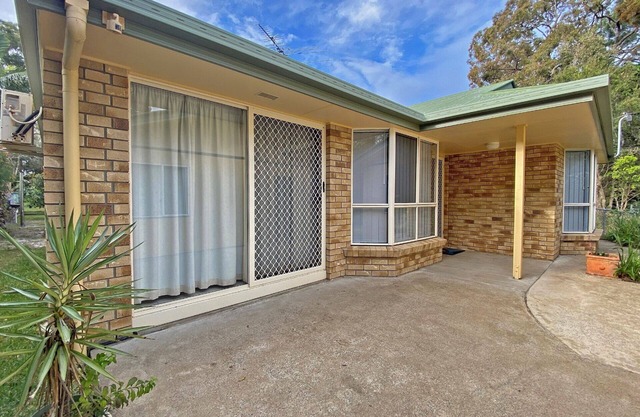 Beach House Backing onto Bush