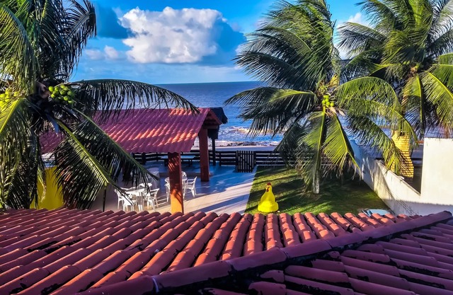 Casa de playa frente a la playa con piscina y WI FI en Praia Azul - Pitimbu / PB