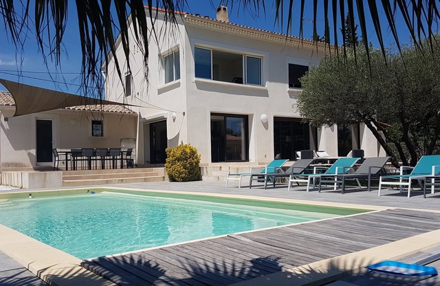 Casa de playa en el corazón de los olivos, cerca del mar