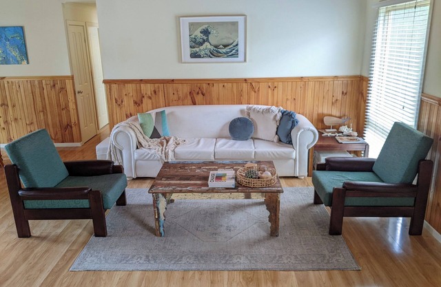 beach house 🏖️ Family Friendly, 2 Bathrooms, Pets welcome 🐶