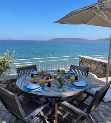 Beach House With Direct Access to Private Beach Near Bodrum