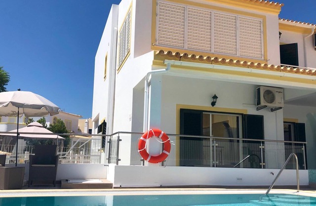 Beach House with private pool - 4km from th beach