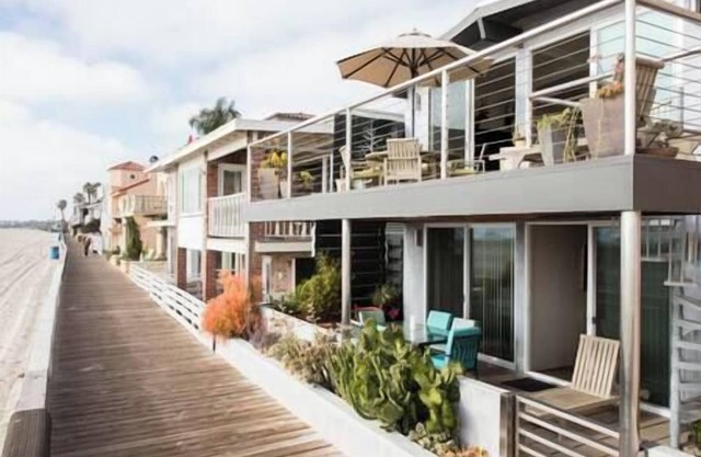 Hermosa casa frente al mar / playa