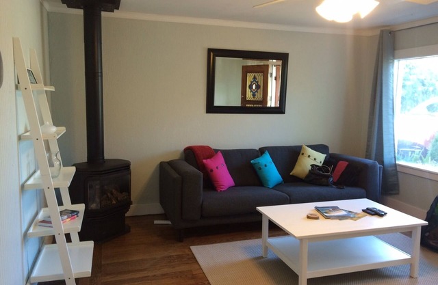Pleasure Point Beach Bungalow