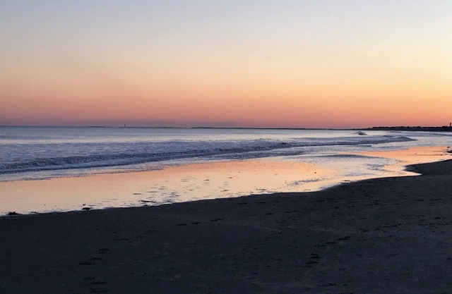 Hermosa playa y muelle de pesca privado a pocos pasos