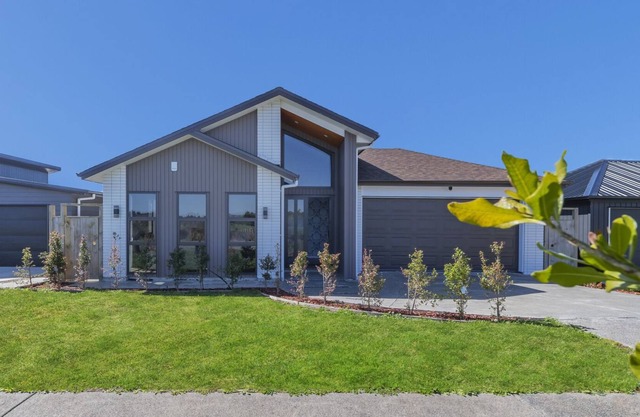 BEACH REVIVAL – CLARKS BEACH HOLIDAY HOME in Auckland Rwc