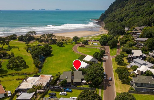 Beach Road Beauty - Pauanui Holiday Home