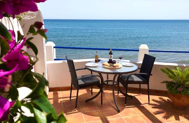 Beach Side Apartments Calahonda