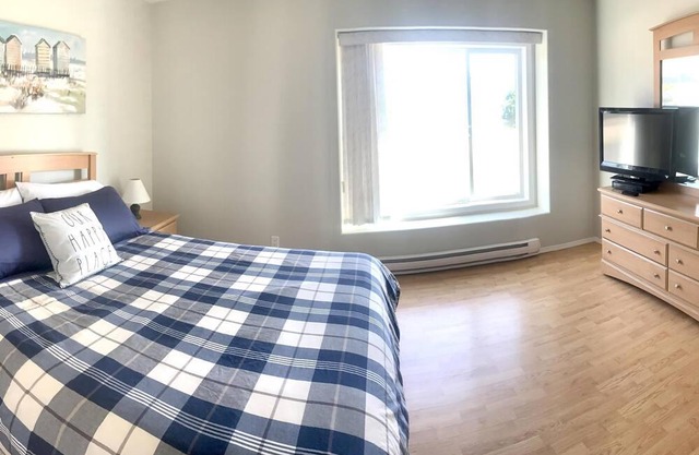 "BEACH SIDE" Duplex - Semi-Waterfront