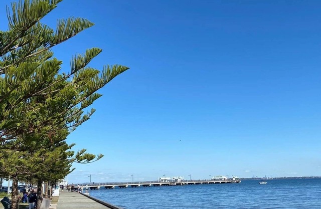 Beach Side Living with city views. Halfway between the Gold Coast & Sunny coast.