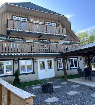 Beach Suite On Muskoka Shores
