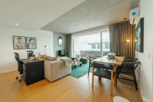 Beach & Sun Apartment by Vacationy
