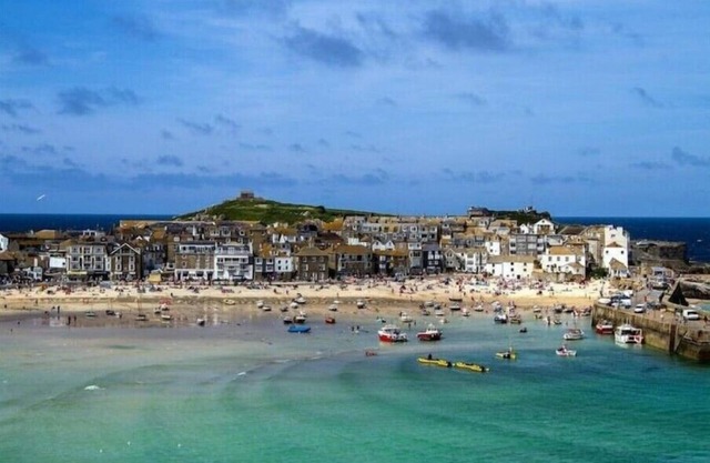 Beach Town House - Castle and Sea View + Parkingn