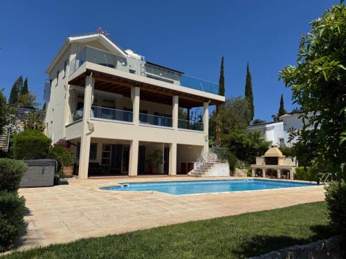Beach Villa Elena