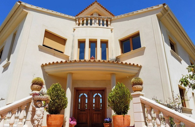 BEACH VILLA WITH PRIVATE POOL