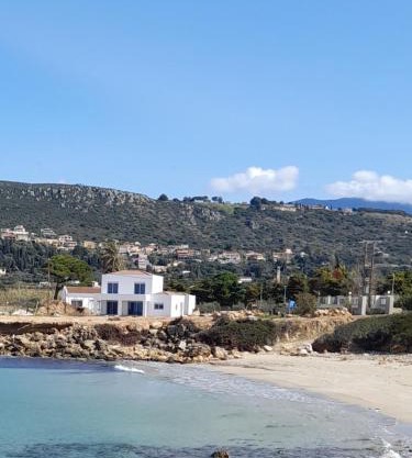 BEACH WHITE VILLAs