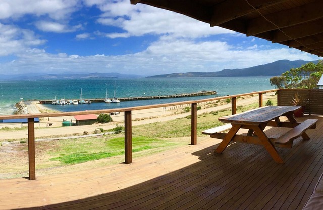 Beachcomber Bruny Island