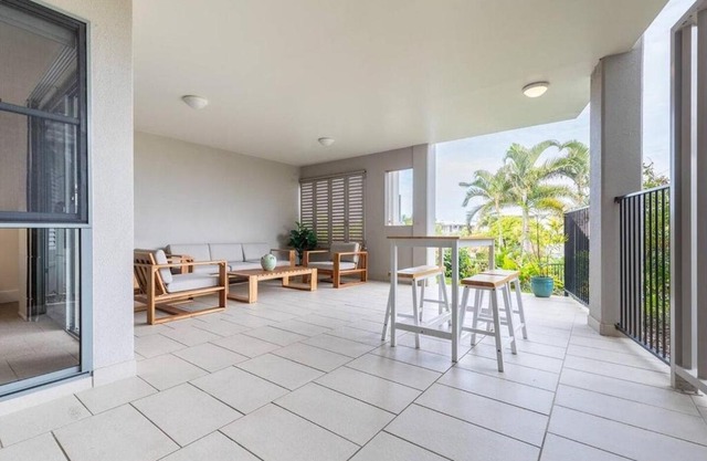 Beaches Retreat - 3 BR w Pool - 5 Min to Beach