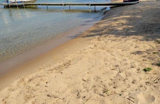 Beaches & View on Lake Michigan and Portage Lake. Secluded home & private dock