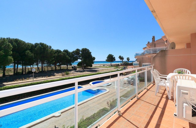 Apartamento familiar en 1ª Línea · UHC ARCO DEL SOL 210