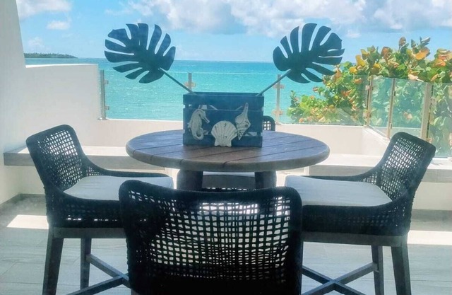 Beachfront 1-bedroom apartment in Patillas
