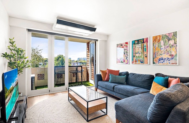 Beachfront 2-Bed Apartment with Balcony