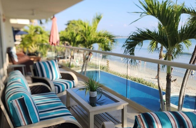 Beachfront 2-Bedroom Condo in Punta De Mita