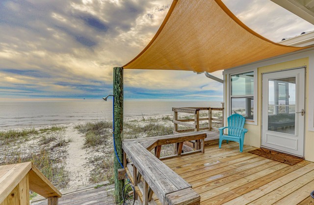 Beachfront Alligator Point Retreat: Steps to Sand!