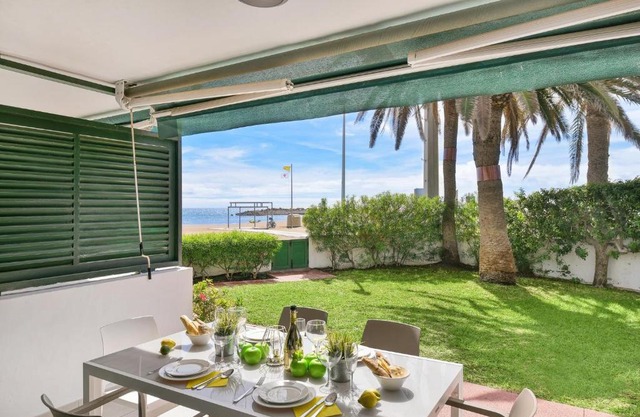 Beachfront Apartment Las Burras MRA 02