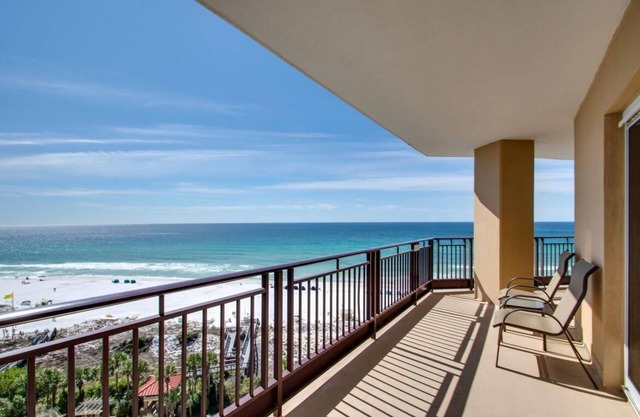 "Beachfront Bliss: East-Facing 3-Bed, 3-Bath Corner Unit on the 9th Floor at Westwinds Condominium" at Sandestin Golf and Beach Resort!