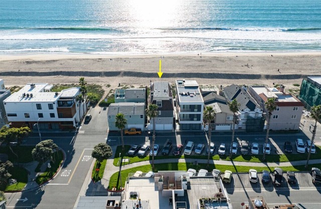 Beachfront Condo | Location | Endless Views | Surf