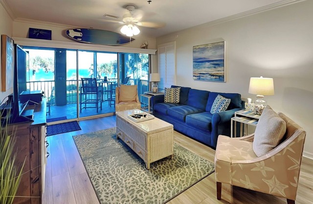 South Beach Club 205, 3 habitaciones, capacidad para 6, vista al mar, segundo piso, ascensor