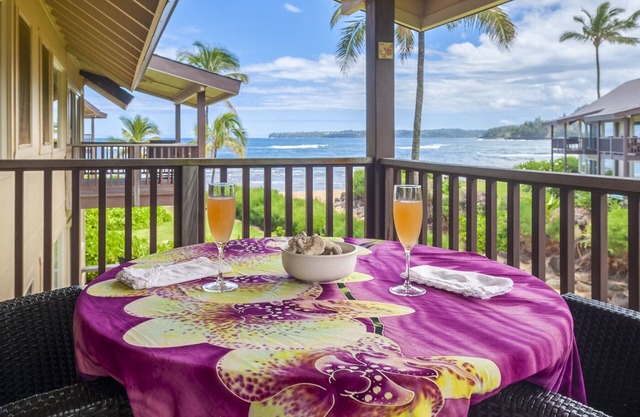 Beachfront Escape w/ Old Hawai'i Feeling - Fall Asleep Listening to the Waves