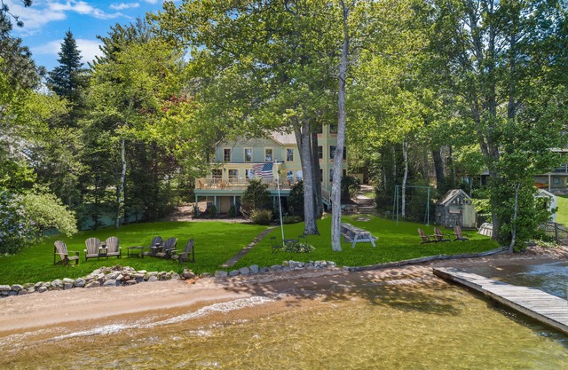Tarifa con descuento * Retiro frente al mar en la playa privada de arena en el lago Winnipesaukee