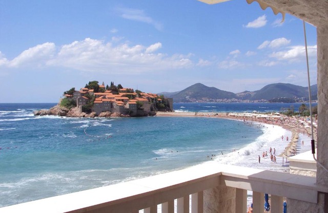 Beachfront First Line View