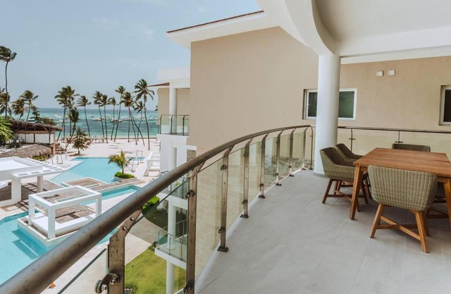 Beachfront Gem – Playa Coral