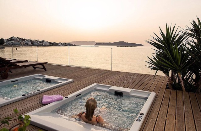 Beachfront Glaros 3 bedroom villa with outside jacuzzi